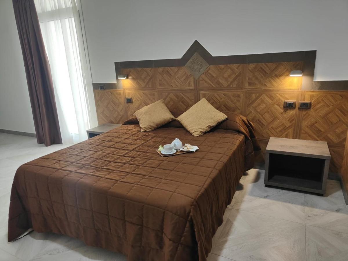 Hotel Eboli Kültér fotó